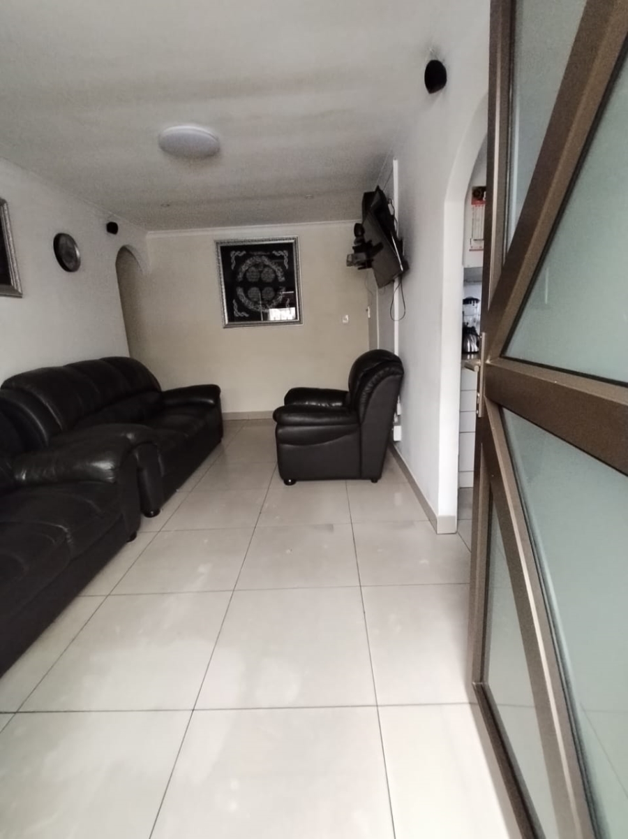 4 Bedroom Property for Sale in Mitchells Plain Central Western Cape